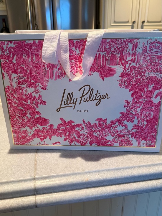 Lilly Pulitzer Handbags - Lilly Pulitzer Large Boutique Shopping Gift Bag | Pink & White | Reusable